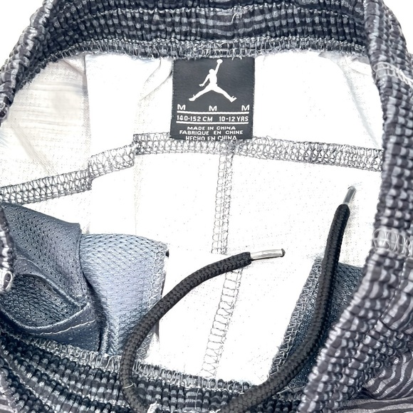 Nike Michael Jordan Athletic Breathable Basketball Shorts w/Pockets Boys Size M - Picture 6 of 6